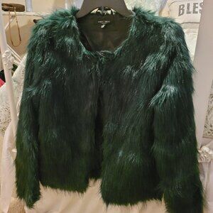 ROMEO & JULIET COUTURE- Women’s Collarless Faux- Fur Coat